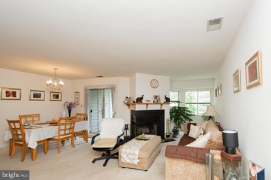 2219 Lowells Glen Rd unit J, Parkville, MD 21234 - photo 2