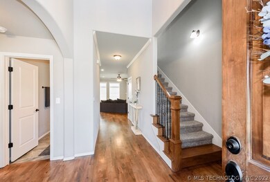 Inviting entryway with neutral paint colors, beaut