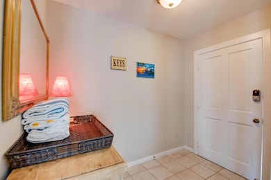 012-1075DuvalStreet-R1-KeyWest-FL-33040-