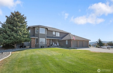 2327 Grand Ave, East Wenatchee, WA 98802 - photo 3