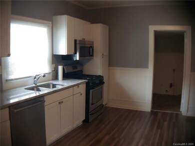 103 Poplar St, Clover, SC 29710 - photo 7