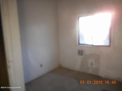 G-37/1190 Country Place Dr, Tobyhanna, PA 18466 - photo 6