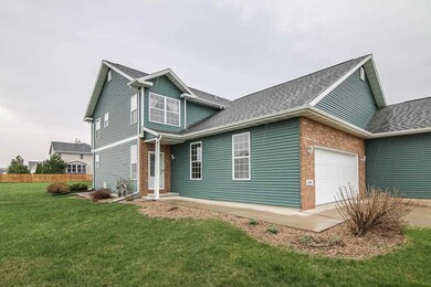 893 Oregon Parks Ave unit 893, Oregon, WI 53575 - photo 2