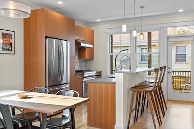 2 Village St unit 2, Somerville, MA 02143 - photo 6