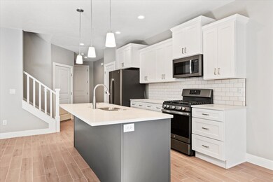 08-271 N 2020 W - www.lystpros.com8
