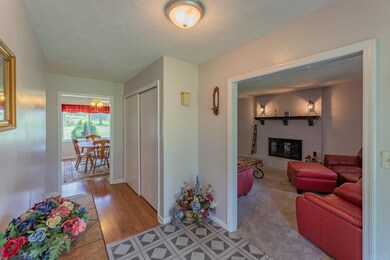 9933 Beeler Dr, Newburgh, IN 47630 - photo 2