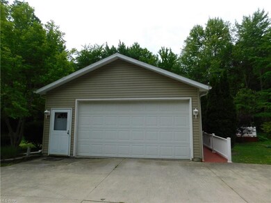 Attached Garage