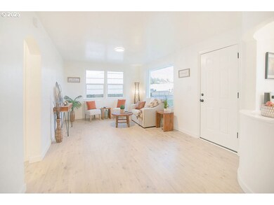 1835 15th Ave, Longview, WA 98632 - photo 3