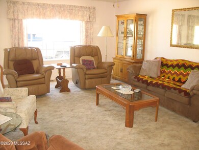 6073 Rocking Circle Living Room