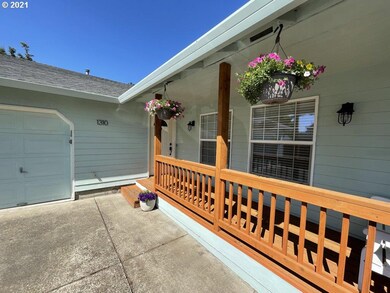 1310 N College St, Newberg, OR 97132 - photo 2