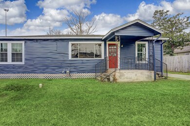 6308 Frisco St unit A, Houston, TX 77022 - photo 4