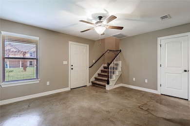 2002 20th St unit 201, Huntsville, TX 77340 - photo 4