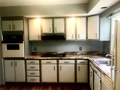 213 E Catharine St, Milford, PA 18337 - photo 7