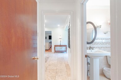 13 Laurel Dr, Albany, NY 12211 - photo 5