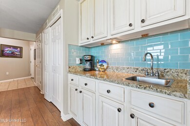 Legacy Towers Condo Rentals unit 908, Gulfport, MS 39507 - photo 5