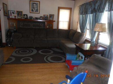 5342 W Fletcher St, Chicago, IL 60641 - photo 2