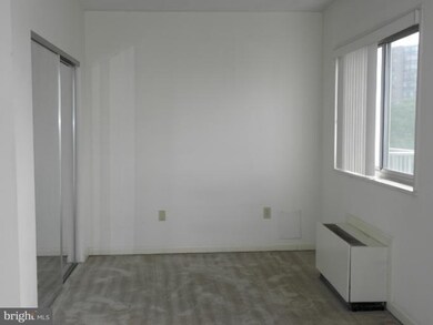 Hunting Creek Club unit 1610, Alexandria, VA 22303 - photo 5