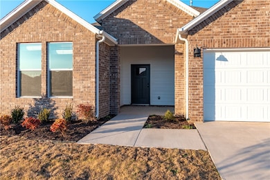 464 W Gosling Isle, Farmington, AR 72730 - photo 3