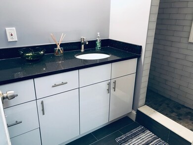 24 Mullen Ct unit 2, Newton, MA 02461 - photo 3