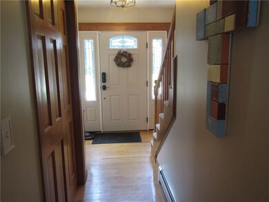 25 Southbury Rd, Cumberland, RI 02864 - photo 4