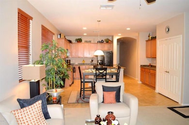 DSC_0835_Fotor LIVINGROOM 2