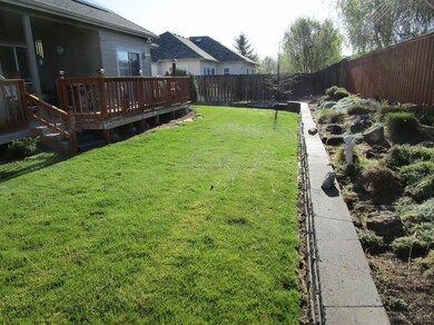 3936 SW Sam Snead Ct, Redmond, OR 97756 - photo 6