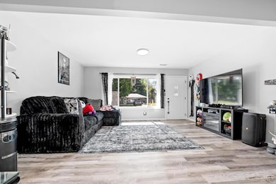 1008 W Main St, Loveland, OH 45140 - photo 5