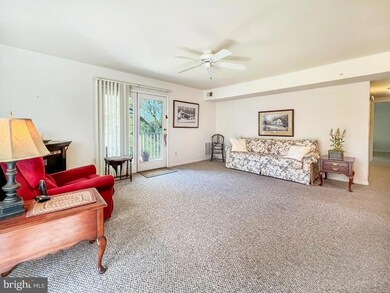 908 Steamboat Station unit 908, Southampton, PA 18966 - photo 2