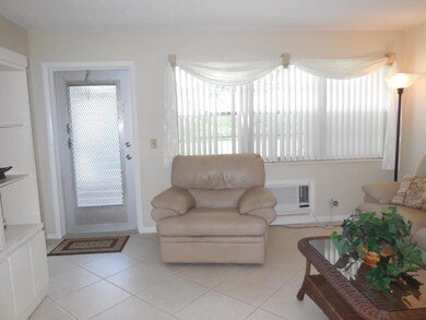 47 Windsor C, West Palm Beach, FL 33417 - photo 4