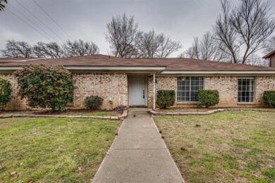 920 Wade Dr, Bedford, TX 76022 - photo 4