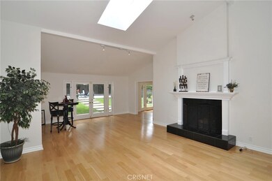 20650 De la Guerra St, Woodland Hills, CA 91364 - photo 6