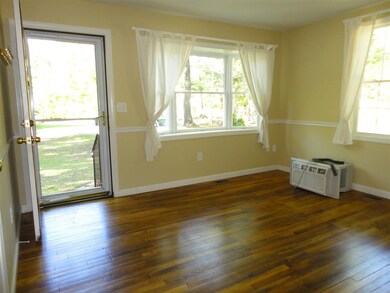 53 Seaverns Bridge Rd, Amherst, NH 03031 - photo 2