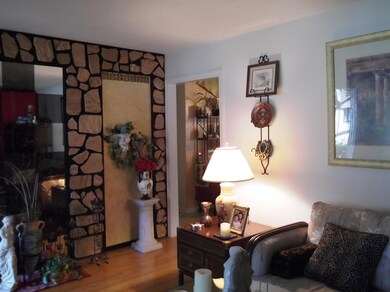 6414 Triplett Drive 046