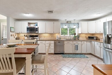 8 Central St, North Reading, MA 01864 - photo 2