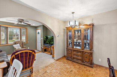 402 11th Ave SW, Austin, MN 55912 - photo 5