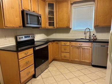 42 Columbia St, Poughkeepsie, NY 12601 - photo 3