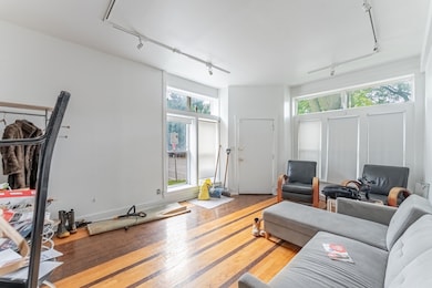 1801 Lyons St, Evanston, IL 60201 - photo 4