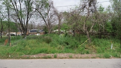 1010,1012 Marjorie St, Houston, TX 77088 - photo 5