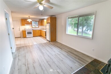 8912 Mulberry Ct SE, Yelm, WA 98597 - photo 6