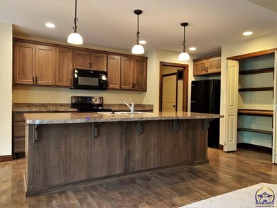 6032 SW 44th St, Topeka, KS 66610 - photo 7