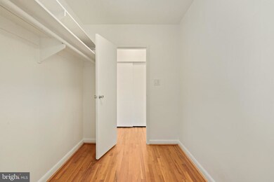 Stratton House unit 508, Arlington, VA 22204 - photo 6