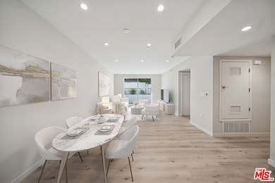 1051 S Corning St unit 102, Los Angeles, CA 90035 - photo 2