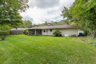 2515 Carlyle-48