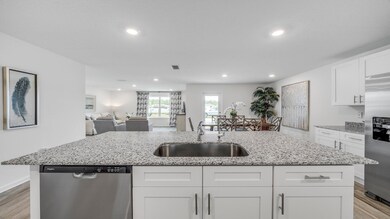 31_Riverwalk_Cali_3_Kitchen