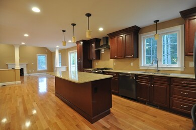 26 Bacon St, Pepperell, MA 01463 - photo 4