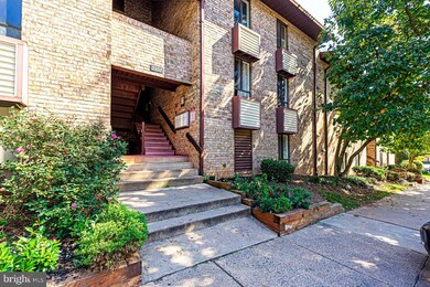 2257 Castle Rock Square unit 2B, Reston, VA 20191 - photo 2