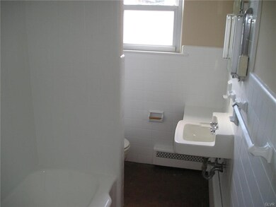 1719 Tremont St unit upper, Allentown, PA 18104 - photo 7