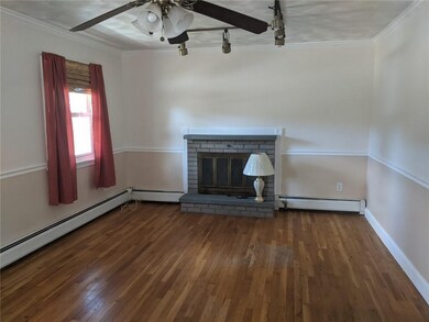 22 Claire St, West Warwick, RI 02893 - photo 6