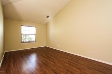 2662 Acorn Park Dr S, Jacksonville, FL 32218 - photo 4