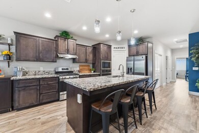 2286 E Jefferson Ave, Reedley, CA 93654 - photo 4